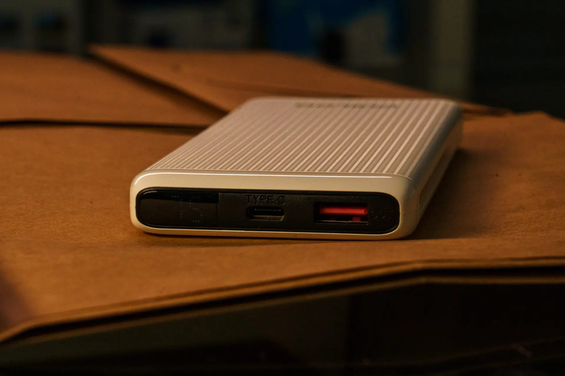 PHILCO - POWERBANK 1 USB C / 1 USB A PMA8124 - Imagen 4